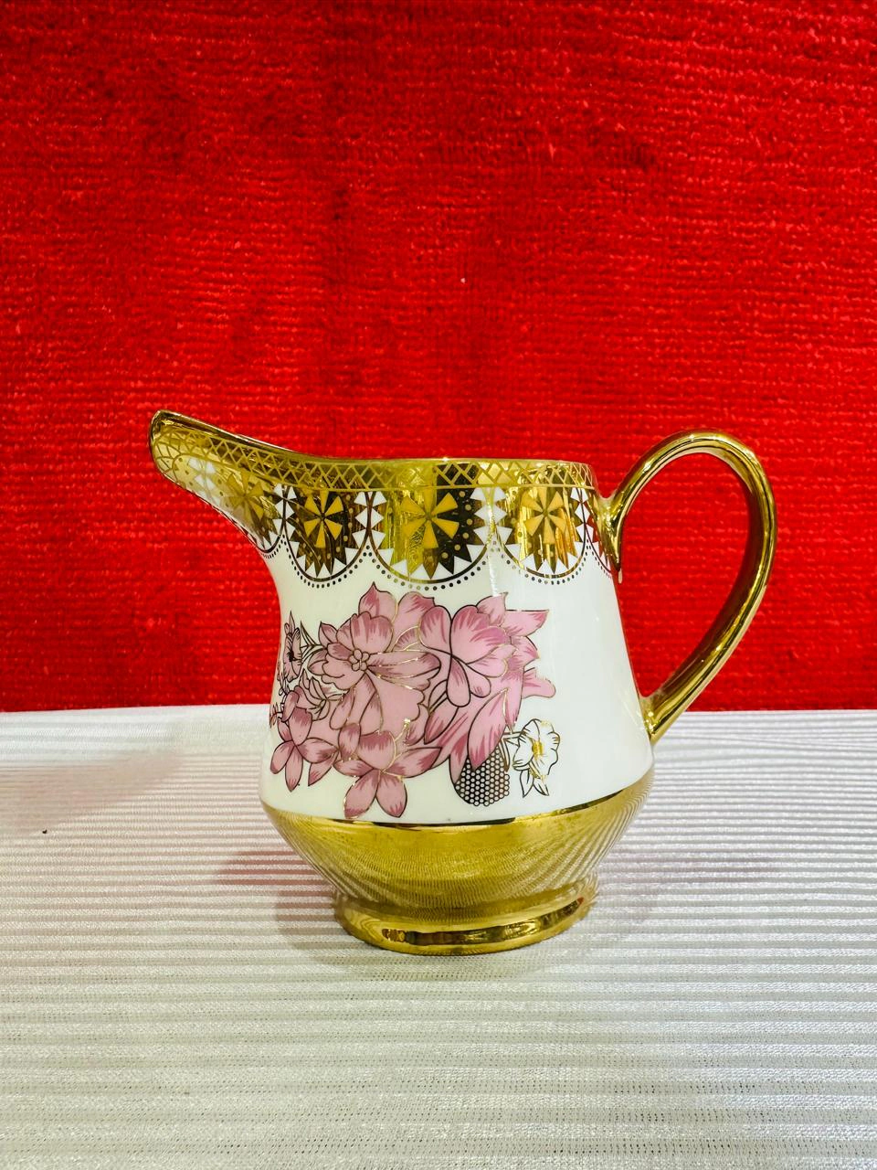 China Dinner Set – Golden Floral Design (61 Pieces) - Image 8