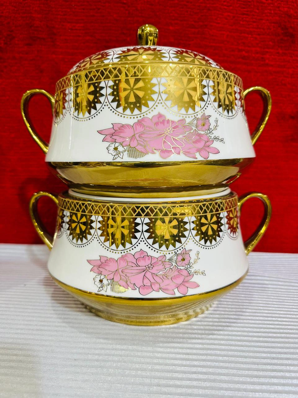 China Dinner Set – Golden Floral Design (61 Pieces) - Image 7