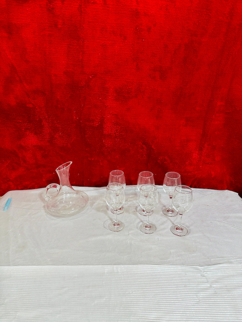 7-Piece Transparent Crystal Wine Set – Decanter & 6 Wine Glasses - Image 3